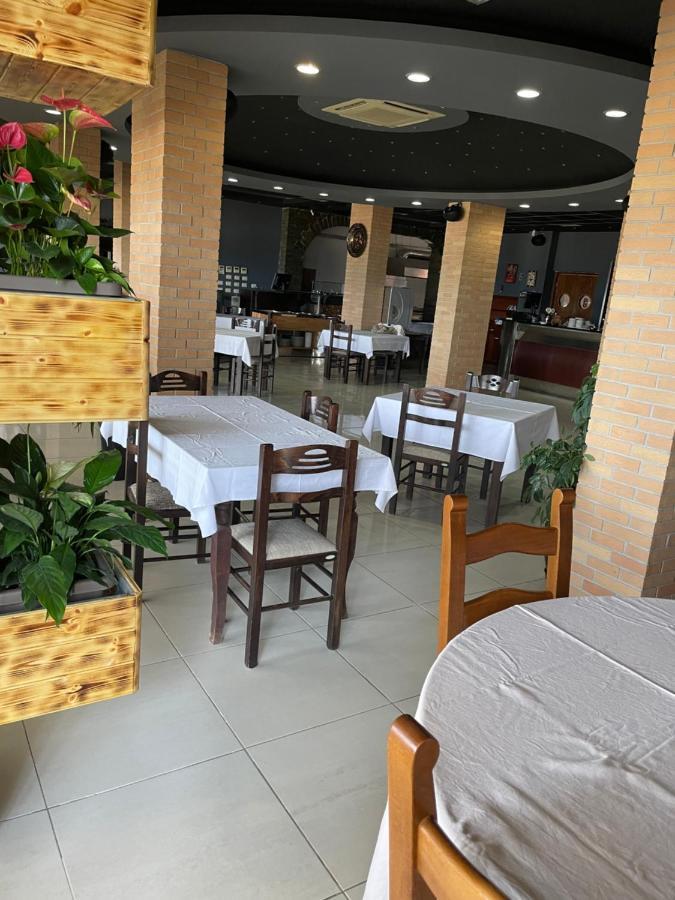 Espana Aparthotel Shkallnur Exterior photo