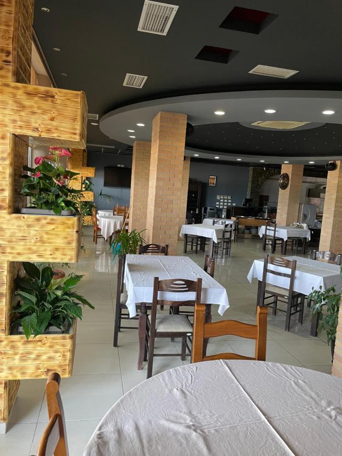 Espana Aparthotel Shkallnur Exterior photo