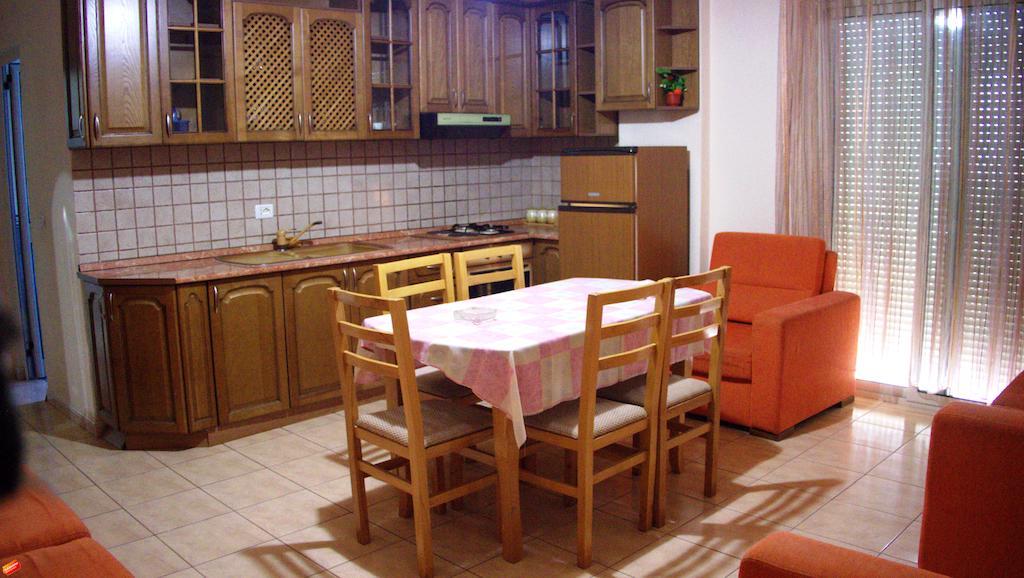 Espana Aparthotel Shkallnur Room photo